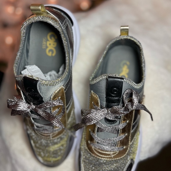 GBG Los Angeles Women's Designer Athletic Shoe - Picture 3 of 8